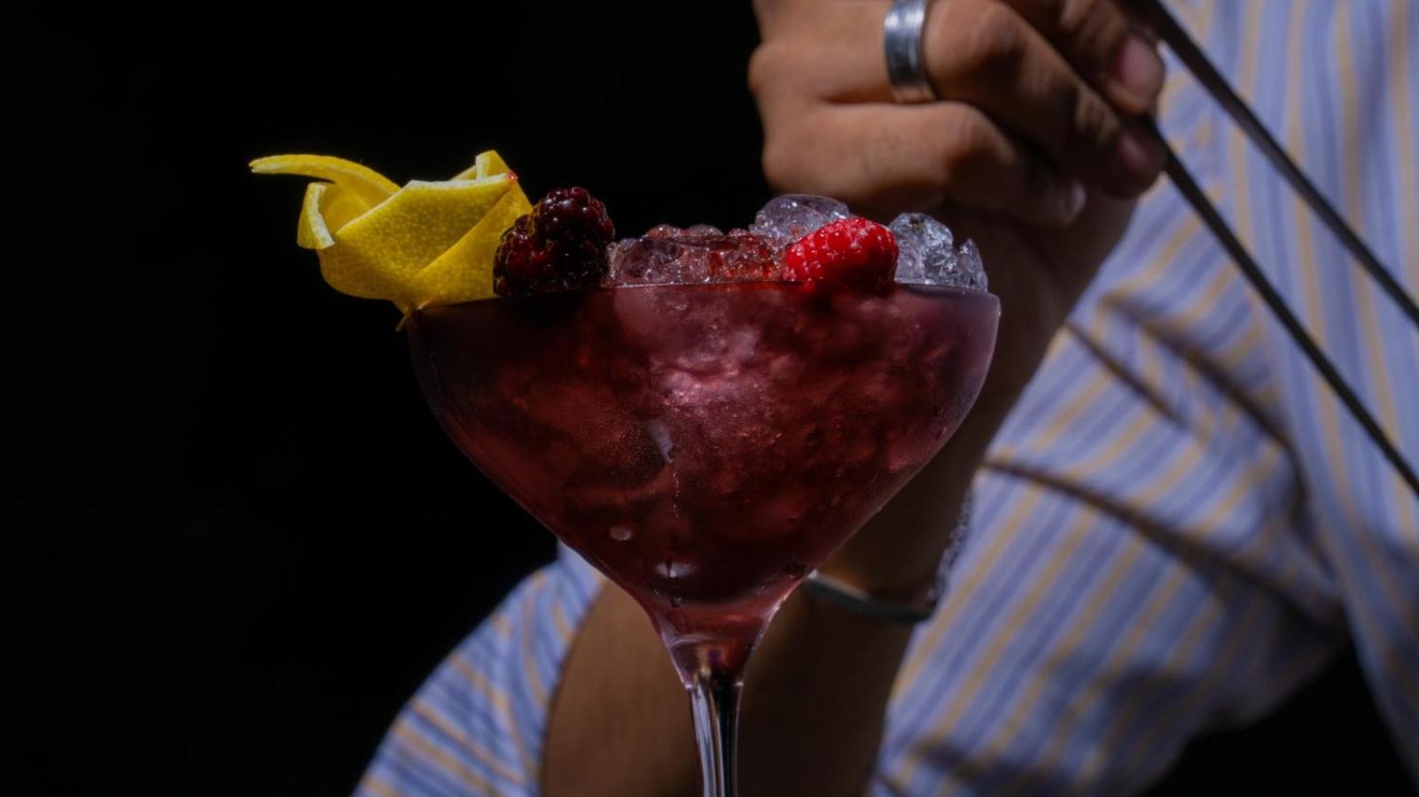 The Abdali Boulevard Hotel Amman Ngoại thất bức ảnh A Kir Royale cocktail