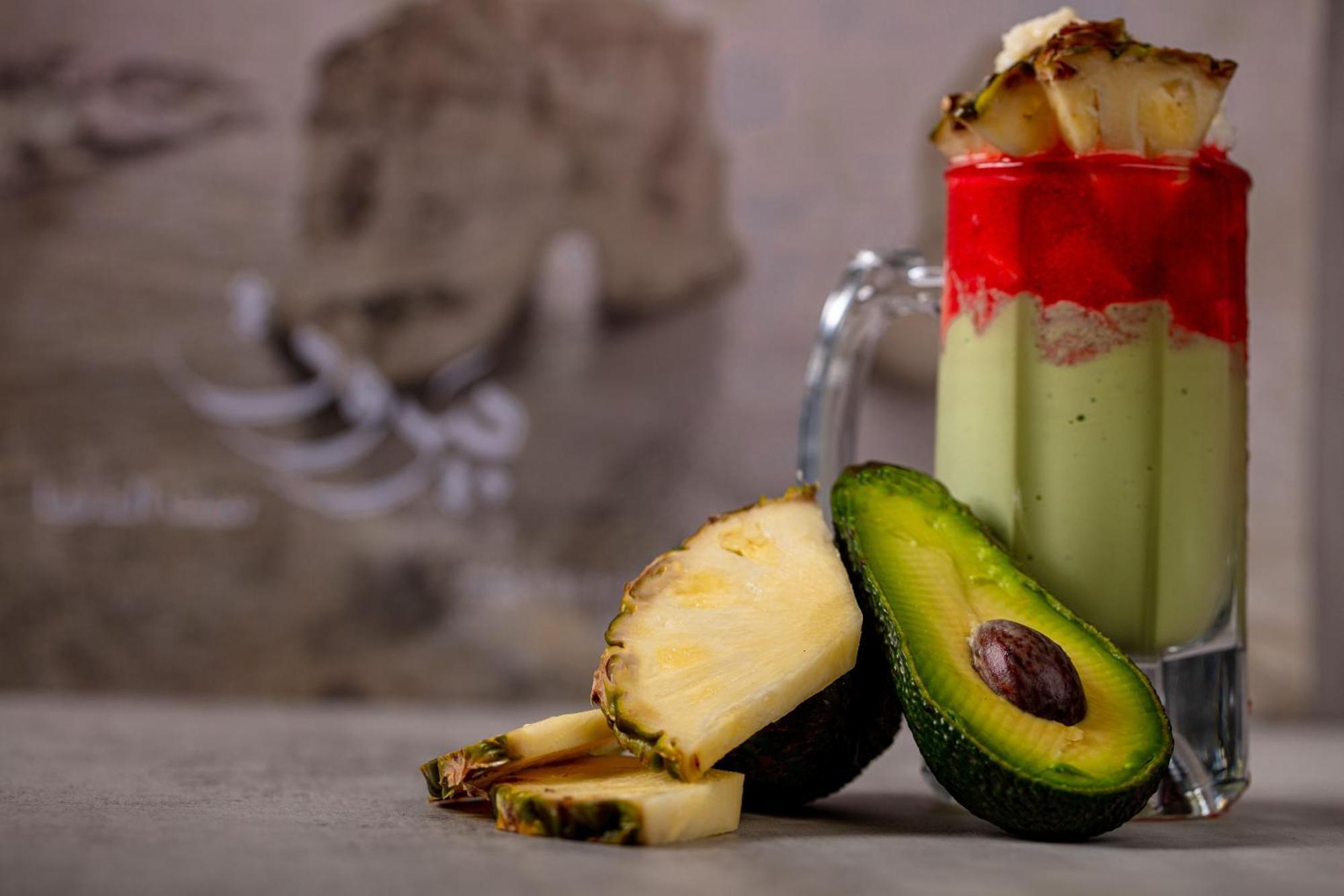 The Abdali Boulevard Hotel Amman Ngoại thất bức ảnh Avocado and pineapple smoothie