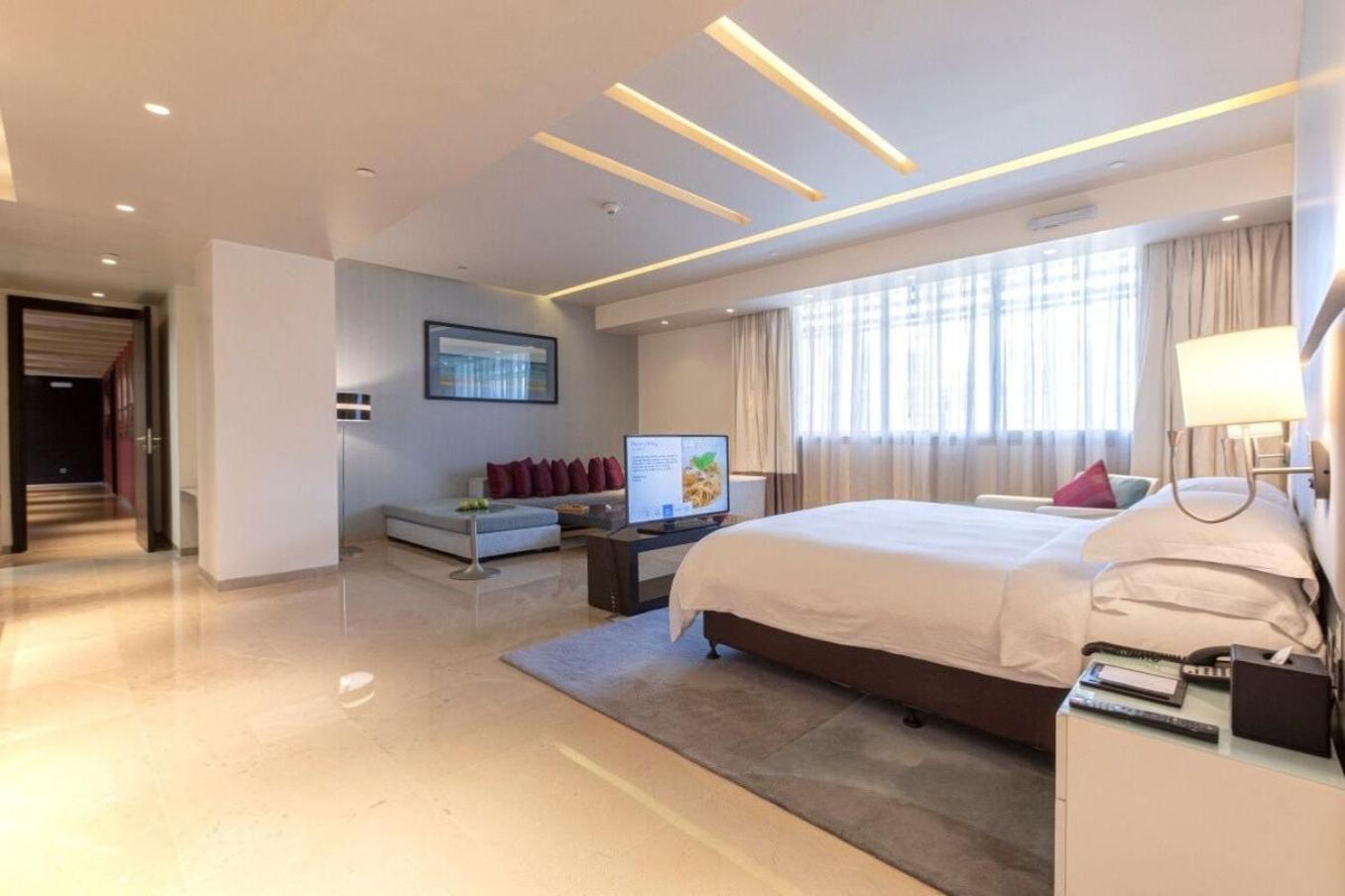 The Abdali Boulevard Hotel Amman Ngoại thất bức ảnh A suite at the hotel