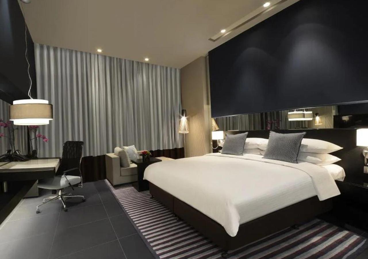 The Abdali Boulevard Hotel Amman Ngoại thất bức ảnh Deluxe Room
