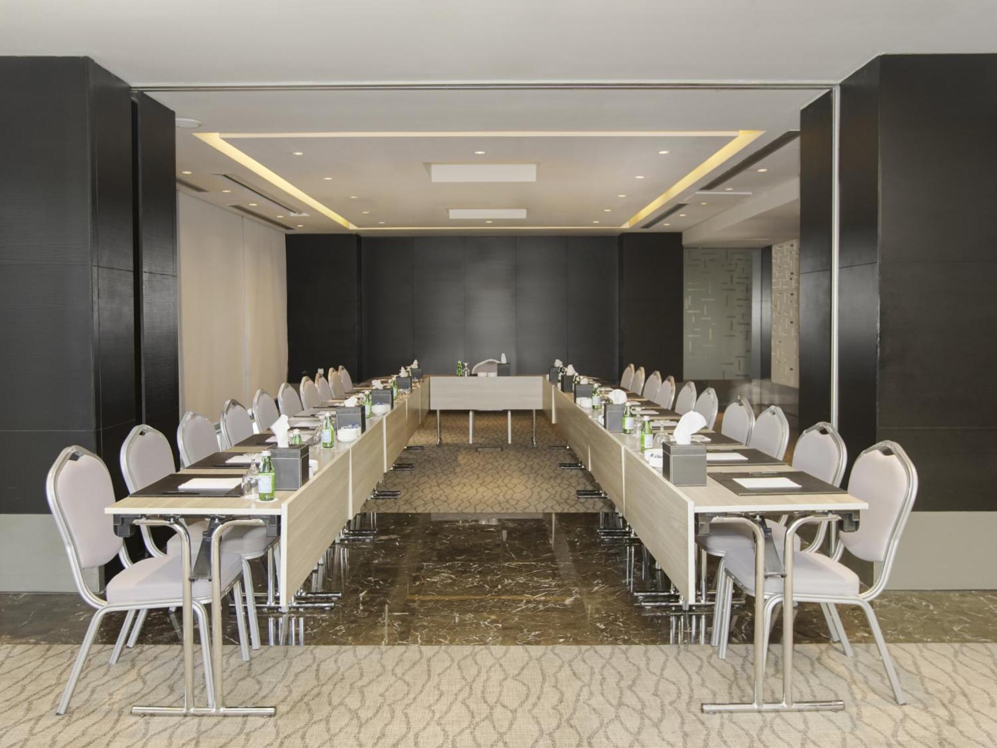 The Abdali Boulevard Hotel Amman Ngoại thất bức ảnh Meeting room